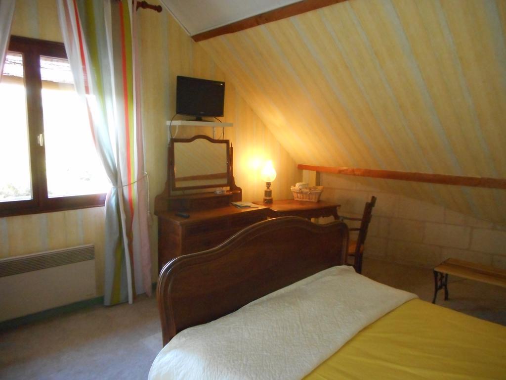 Chemellier La Poiriere Bed & Breakfast エクステリア 写真